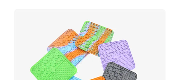 Calming Lick Mat for Dogs & Cats β Slow Feeding Pet Pad for Anxiety Relief & Mental Stimulation