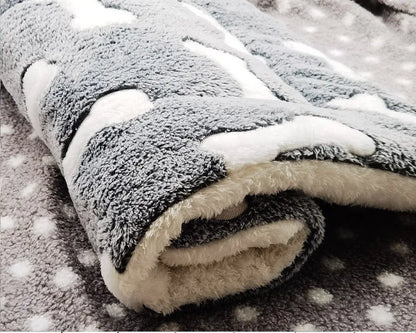 Flannel Pet Sleeping Pad – Soft, Thick & Perfect for Naps Anywhere
