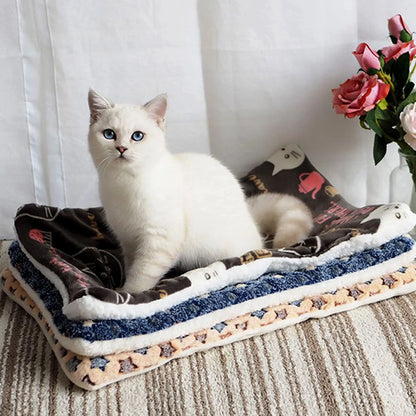 Flannel Pet Sleeping Pad – Soft, Thick & Perfect for Naps Anywhere