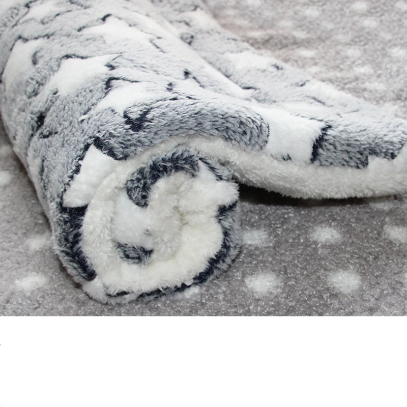 Flannel Pet Sleeping Pad – Soft, Thick & Perfect for Naps Anywhere