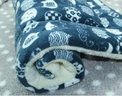 Flannel Pet Sleeping Pad – Soft, Thick & Perfect for Naps Anywhere