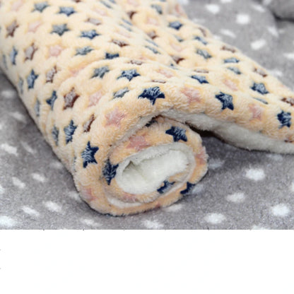 Flannel Pet Sleeping Pad – Soft, Thick & Perfect for Naps Anywhere