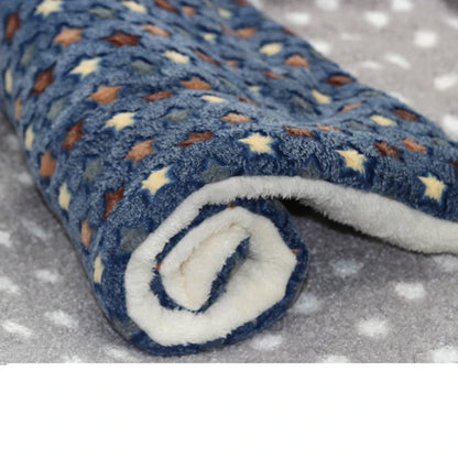 Flannel Pet Sleeping Pad – Soft, Thick & Perfect for Naps Anywhere