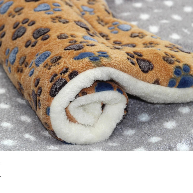 Flannel Pet Sleeping Pad – Soft, Thick & Perfect for Naps Anywhere
